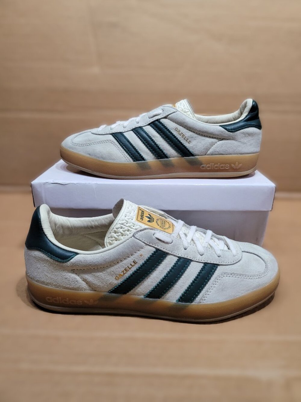 Adidas Men's Gazelle Indoor Cream/Dark Green With Gum Sole Size 6 READ!! (#2521)
